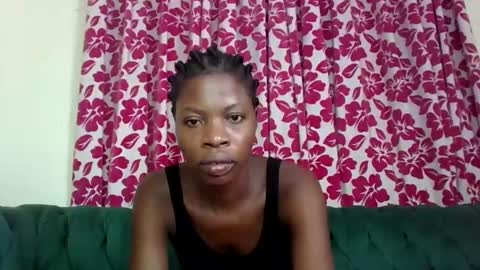 Snapshot of lil_paula chatting on February 17, 2025, 9:35 am serenity online show from February 17, 2025, 9:35 am