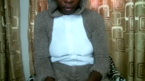 Snapshot of lil_paula chatting on April 19, 2026, 11:42 am serenity online show from April 19, 2026, 11:42 am