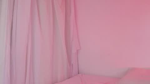 Lola online show from June 14, 2026, 2:24 am