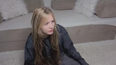 Emma online show from November 27, 2025, 9:55 am