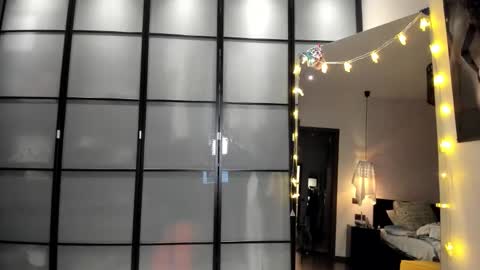 Snapshot of lil_uff chatting on October 15, 2025, 6:30 pm aka princessmaya online show from October 15, 2025, 6:30 pm