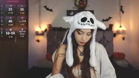 Snapshot of lila_min chatting on October 9, 2025, 2:15 pm lila_min online show from October 9, 2025, 2:15 pm