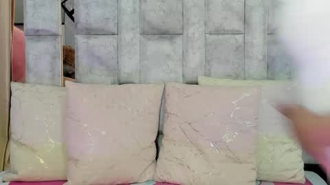 lila noa online show from January 13, 2026, 7:08 pm