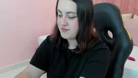 Lila  online show from May 20, 2026, 12:11 pm