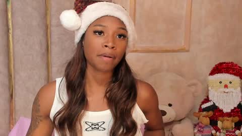 lila bailey  online show from December 15, 2024, 11:31 pm