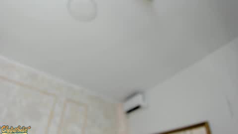 lila bailey  online show from October 17, 2025, 7:38 pm