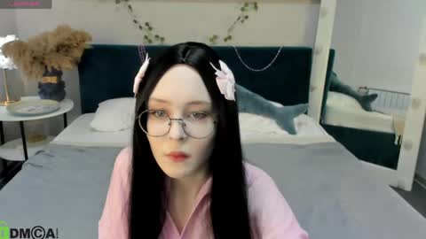 Lili online show from June 2, 2026, 3:19 am