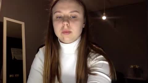 Lily online show from September 24, 2025, 3:26 pm