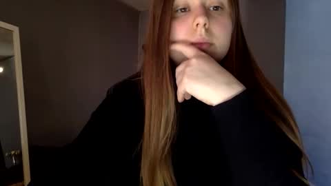 Lily online show from September 25, 2025, 9:46 am
