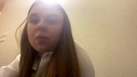 Lily online show from September 27, 2025, 6:24 pm