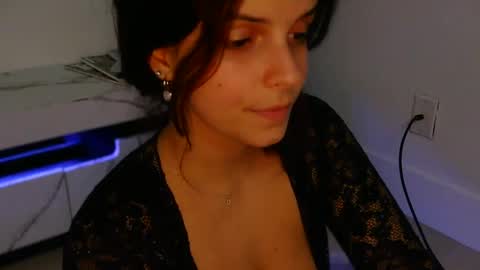 Snapshot of lilbeccaxo chatting on September 23, 2025, 2:47 am Rebecca online show from September 23, 2025, 2:47 am