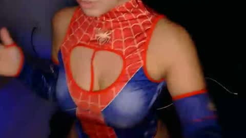 Snapshot of lilbeccaxo chatting on October 31, 2025, 10:33 pm Rebecca online show from October 31, 2025, 10:33 pm