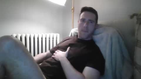 Snapshot of lilbrohhh chatting on April 8, 2026, 7:25 pm lilbrohhh online show from April 8, 2026, 7:25 pm