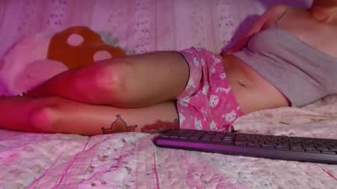 Snapshot of lildotx chatting on September 17, 2025, 8:54 pm Lil hehim online show from September 17, 2025, 8:54 pm