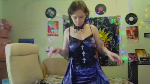 Lil online show from March 6, 2025, 5:43 pm