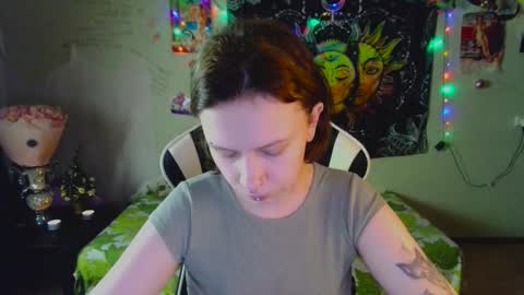 Lil online show from January 13, 2026, 2:44 pm