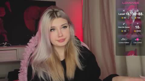 Nika and Lori online show from September 27, 2025, 3:00 am