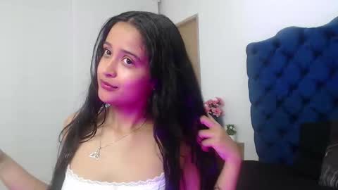 Lili online show from November 27, 2025, 3:41 am