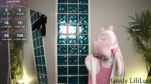 Snapshot of lili_01 chatting on February 1, 2025, 12:26 pm Lili online show from February 1, 2025, 12:26 pm