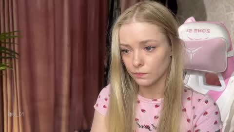 Lili online show from May 1, 2026, 2:10 pm