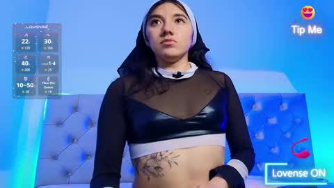 Lili  online show from October 19, 2025, 1:45 pm