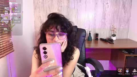lili_clan online show from September 29, 2025, 2:22 pm
