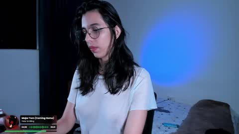Snapshot of lili_goth_ chatting on January 3, 2025, 10:31 am Lili online show from January 3, 2025, 10:31 am