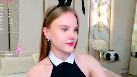 Snapshot of lili_lohan chatting on July 9, 2026, 5:22 am lili_lohan online show from July 9, 2026, 5:22 am