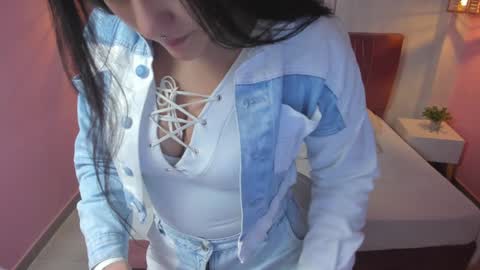 Lili Monroy online show from January 18, 2025, 12:57 pm