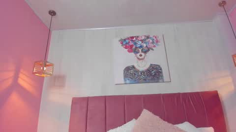 Lili Monroy online show from February 14, 2025, 1:02 am