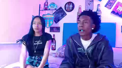 lili_roussi online show from September 19, 2025, 11:49 pm