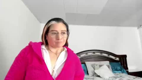 liliamilf online show from December 5, 2024, 3:48 am