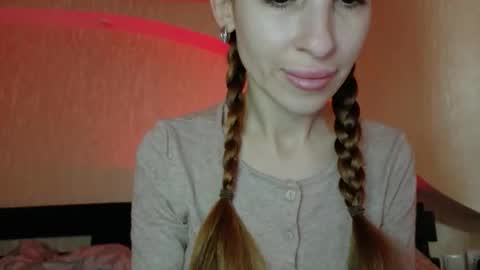 Lili online show from February 5, 2026, 7:46 am