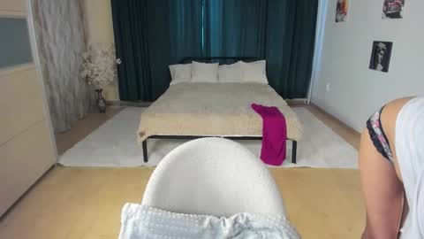 Lilia online show from February 9, 2026, 9:24 am