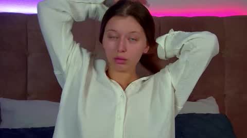 Snapshot of liliabianca chatting on October 6, 2025, 6:44 am Mia online show from October 6, 2025, 6:44 am