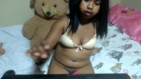liliah online show from January 14, 2025, 8:15 pm