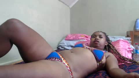 liliah online show from January 31, 2025, 5:09 am