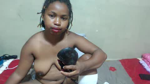 liliah online show from March 10, 2025, 3:23 am