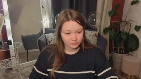 Snapshot of lilian_stars chatting on March 1, 2026, 4:36 am Lilian online show from March 1, 2026, 4:36 am