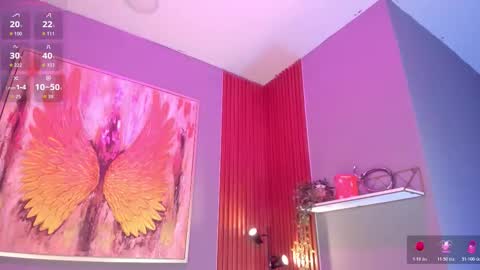 holis soy lily chang no olvides el pulgar arriba es muy importante para mi 3 independent model online show from November 8, 2025, 7:45 pm