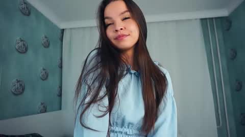 sunny Melissa online show from November 29, 2025, 6:49 am