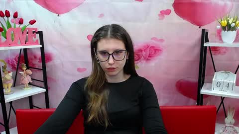 lilianashine online show from April 4, 2026, 5:06 am