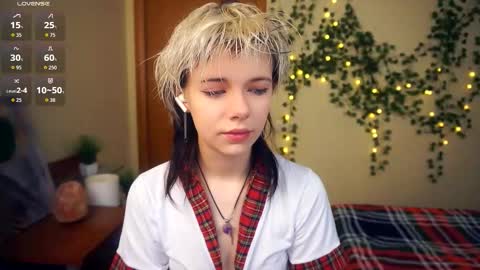 Snapshot of liliandaniels chatting on September 16, 2025, 6:14 am Lilian online show from September 16, 2025, 6:14 am