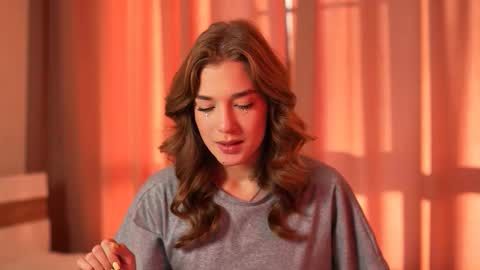 Snapshot of lilianlees chatting on October 1, 2025, 1:50 pm LilianLees online show from October 1, 2025, 1:50 pm