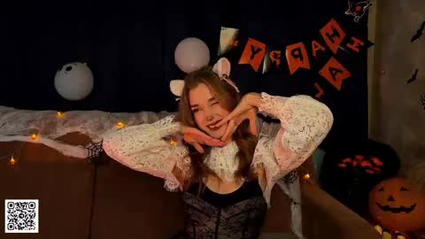 Snapshot of lilianlees chatting on October 31, 2025, 4:19 pm LilianLees online show from October 31, 2025, 4:19 pm