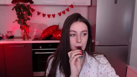 Snapshot of liliatlu chatting on February 15, 2026, 9:11 pm Lilu online show from February 15, 2026, 9:11 pm