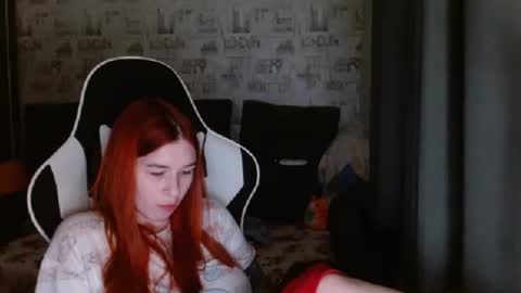 liliawoolf online show from February 21, 2025, 6:04 pm