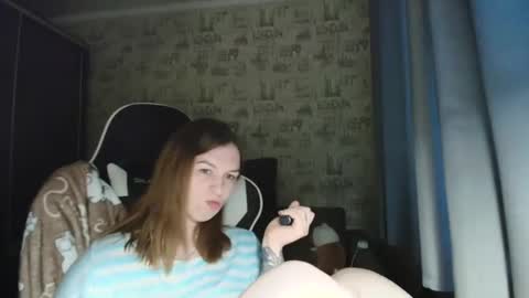 liliawoolf online show from February 15, 2026, 6:21 am