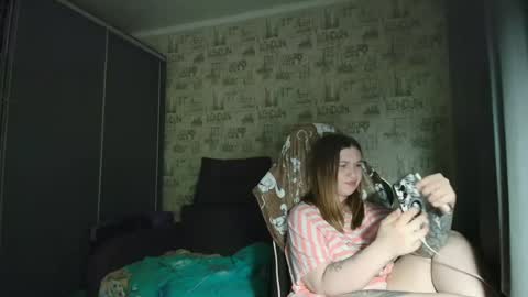 Snapshot of liliawoolf chatting on June 15, 2026, 6:32 pm liliawoolf online show from June 15, 2026, 6:32 pm