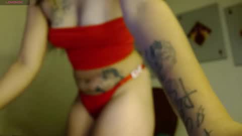 Snapshot of lilidesire chatting on November 7, 2025, 4:12 am Simone 3 online show from November 7, 2025, 4:12 am